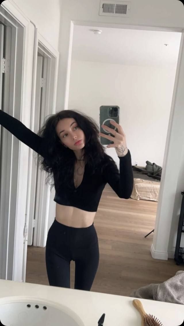 DOWM TO FUCK , HIT ME UP RN 💦🥹 - Image 2